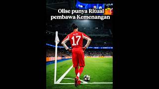 Olise selalu melakukan ritual ini sebelum pertandingan dimulai. 😱