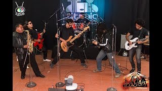 SANGRE AVANDARO EN VIVO DESDE TV ROCK TITANIO.