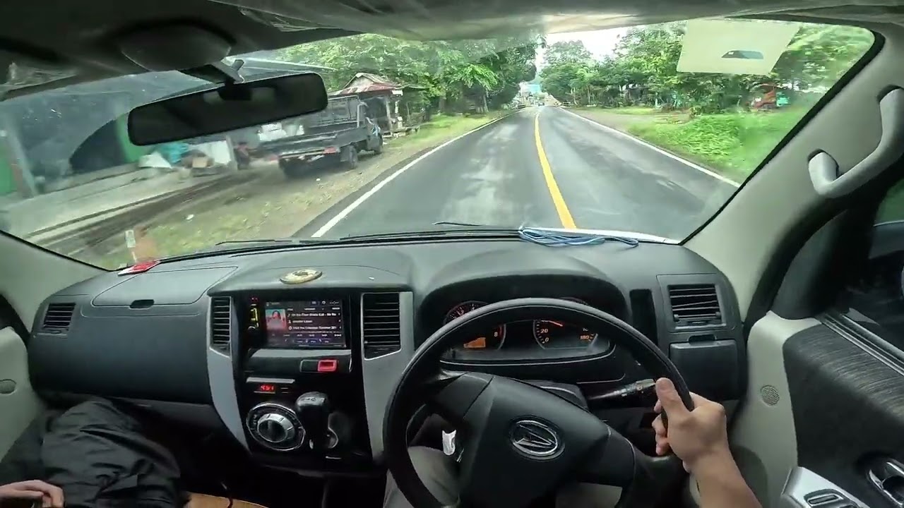 POV DRIVING LUXIO 1.5 X/MT | Demi Kopi hampir Nyundul Truk 