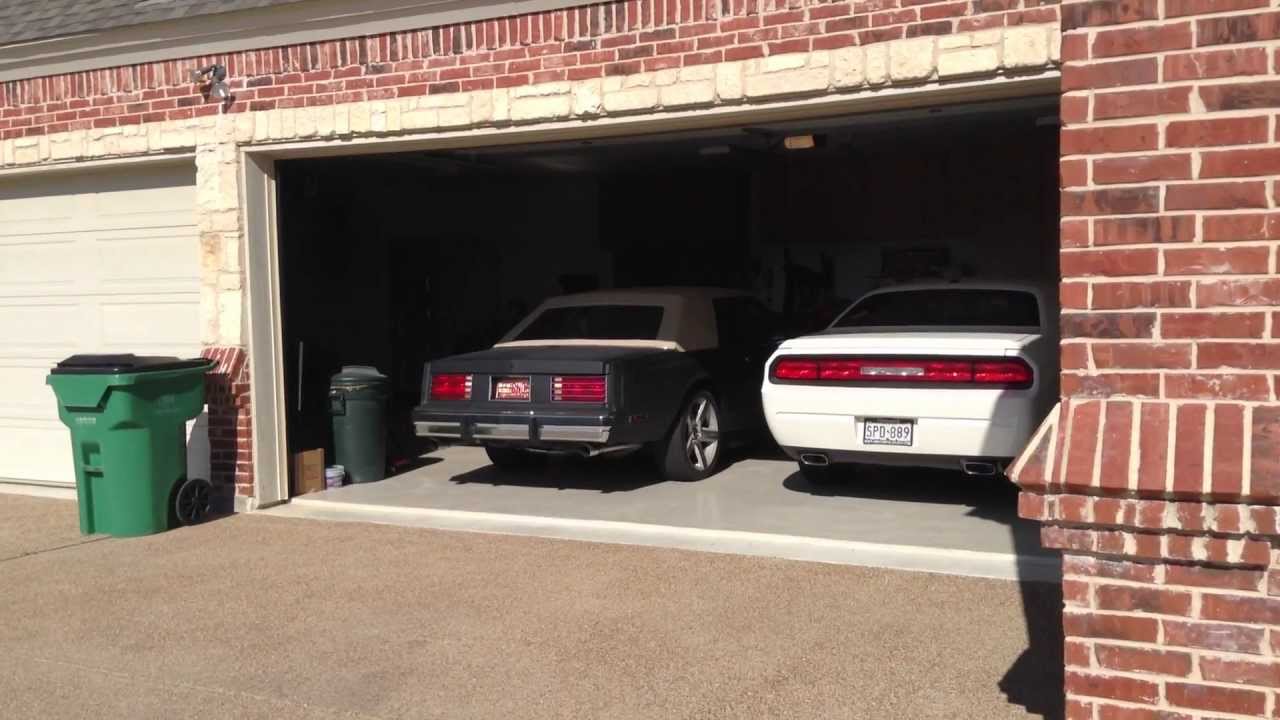 SRT-8 Dodge Mirada Start up & Back out