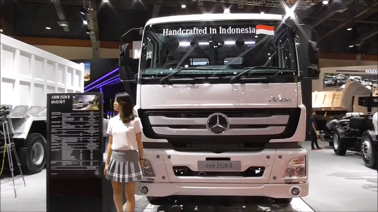 Truk Baru Mercedes Mejeng Di Giicomvec 2018