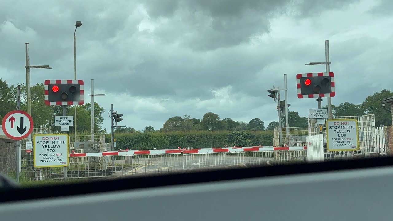 3914 Prees Level Crossing in Shropshire - YouTube