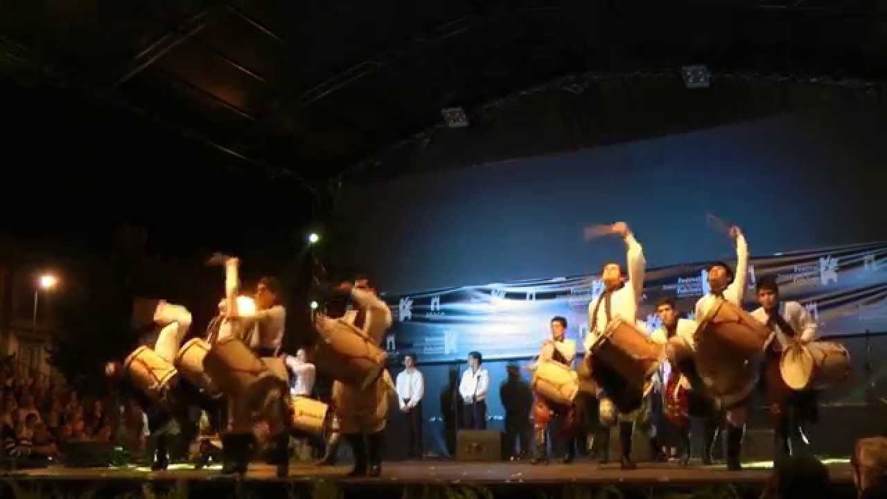 Argentinian drum exhibition folcloristico sinonimo