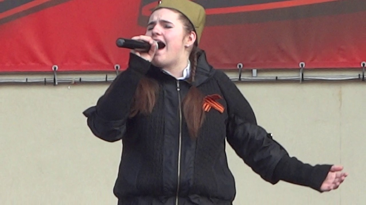 Люди мира на минуту встаньте. Поет Ольга Немыкина. - YouTube