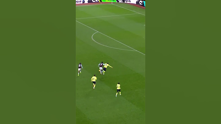 Jhon Durán scores goals 🤷‍♂️