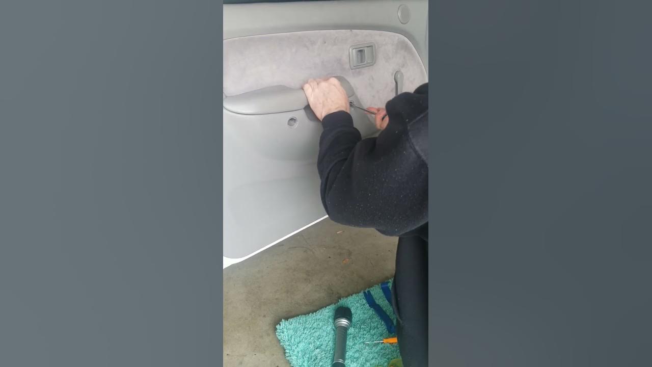 How to remove the door panel on a Toyota Tacoma 2001 2002 2003 2004