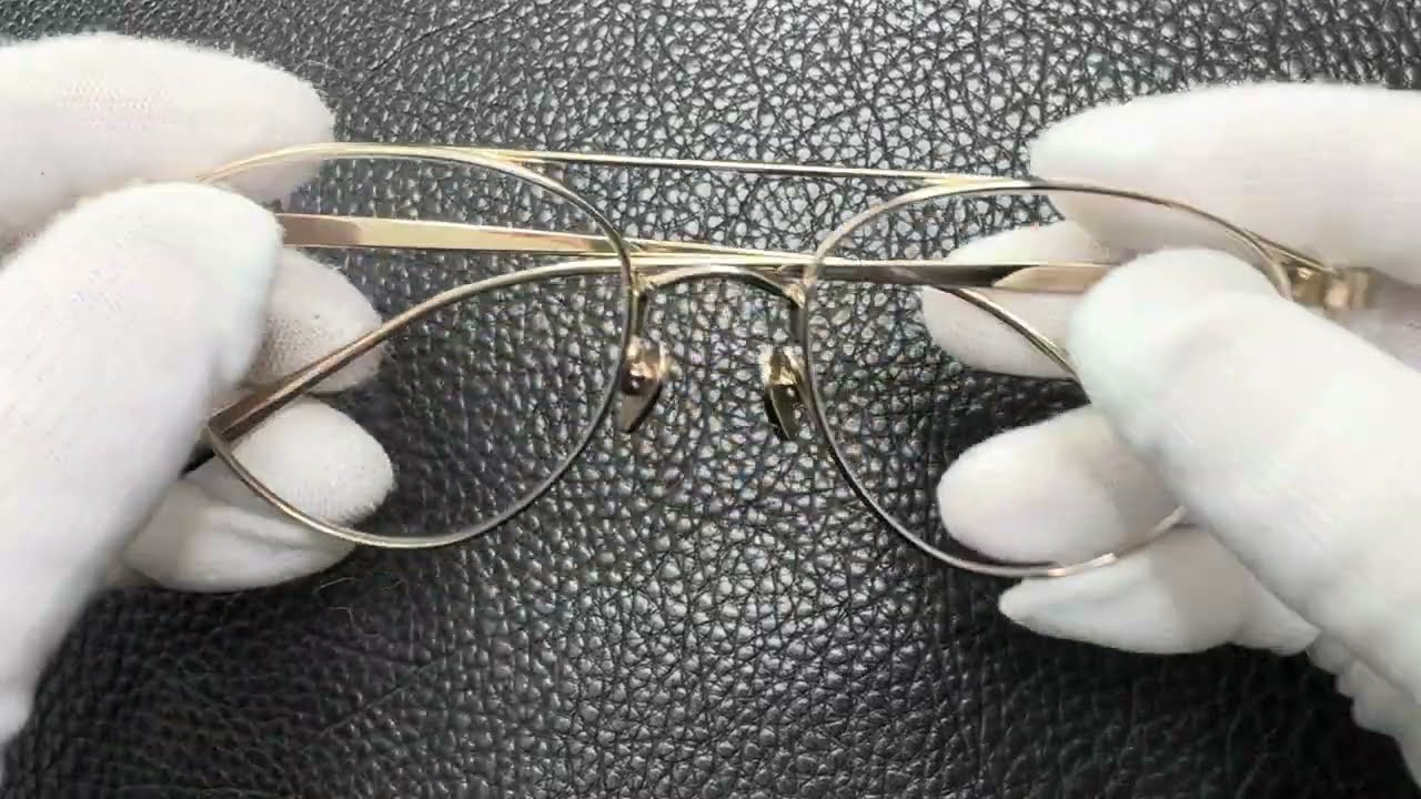 リンダファロー Linda Farrow｜× EYETHINK OMAR｜LINDA FARROW