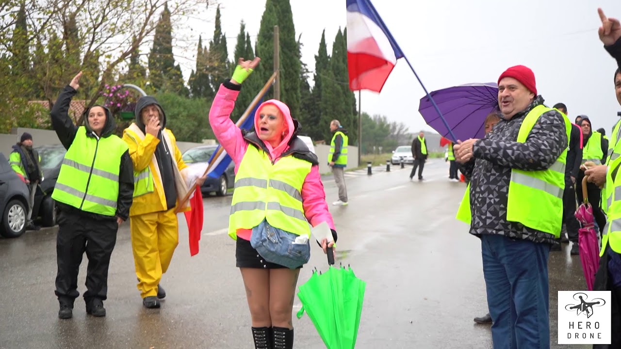 Blocage Des Gilets Jaunes à Bessan 17 Novembre 2018