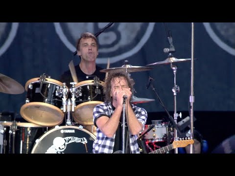 Pearl Jam - Of The Earth (London, 2010)