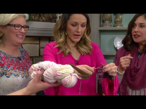 DIY:  Learning How to Knit in Five Minutes!