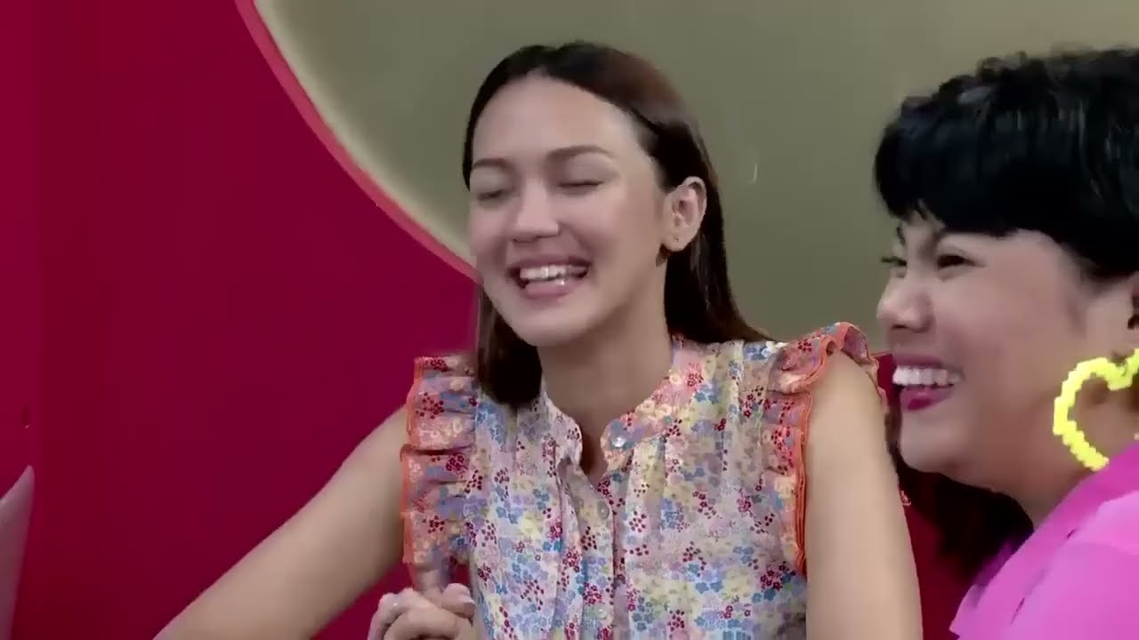 FTV TERBARU - CEWEK KAYA BERJUMPA COWOK IDAMAN BIKIN KEPIKIRAN