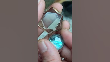 Cách Phân Biệt Đá Quý Và Thuỷ Tinh Đơn Giản Khi Vô Tình Nhặt Được