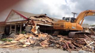 JS VIDEO: Old Shoney's building demolished