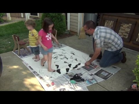 Feet Painting! A DIY Mother's Day Present! (Episode 299)