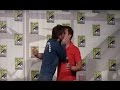 Comic Con 2009 David Tennant kisses John Barrowman