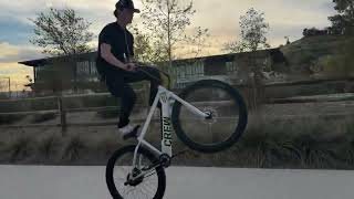 The best wheelie bike ever made ?? CREW METHOD 750 REVIEW