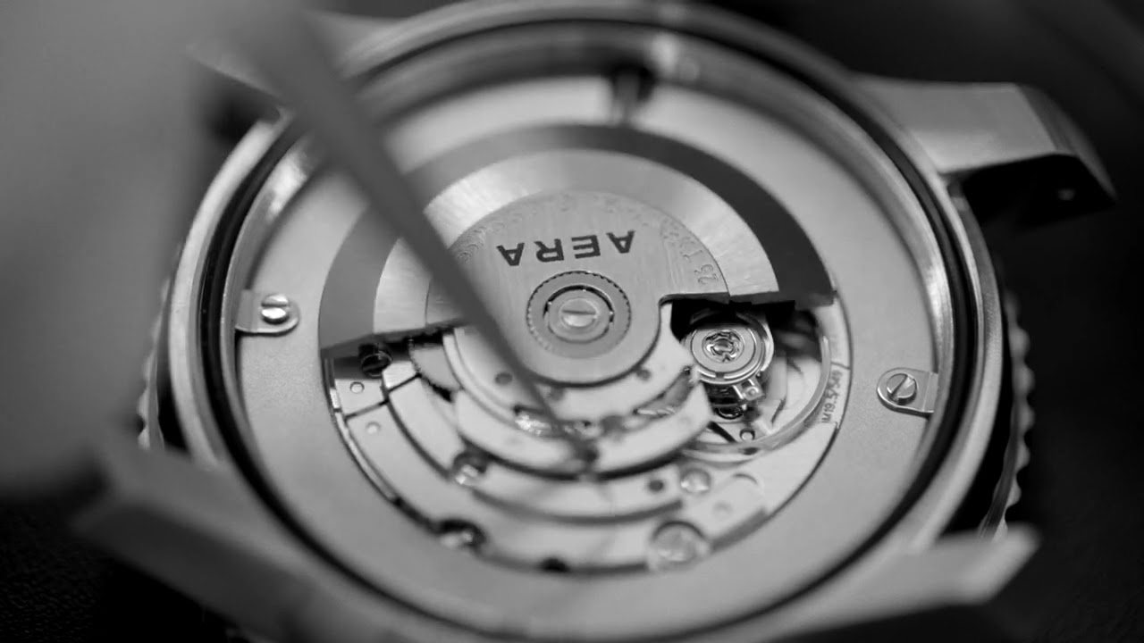 Aera. The new name in distinctive, Swiss-made and hand-finished watchmaking.