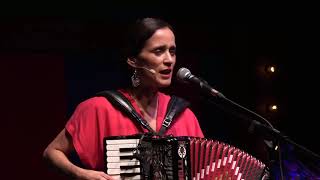 Julieta Venegas - Ese Camino (En Vivo)