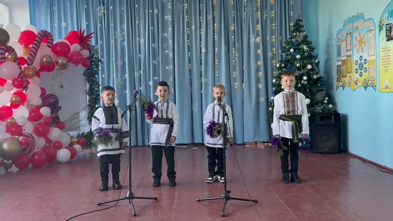 “Am pornit cu colindatul” cl. 1-a “B” ( Liceul Dimca der. Palamariuc M.M.)