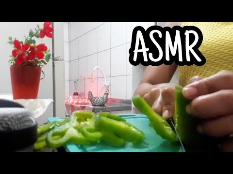ASMR na COZINHA CORTANDO VERDURAS PARA CONGELAR SONS EM CAMADAS