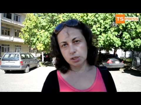 ფოთში ჟურნალისტები ცესკოს დადგენილებას აპროტესტებენ