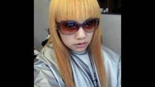 Rainie Yang Self-Taken Pic