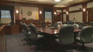 Expert testifies to finding slain officer's DNA on suspected murder weapon