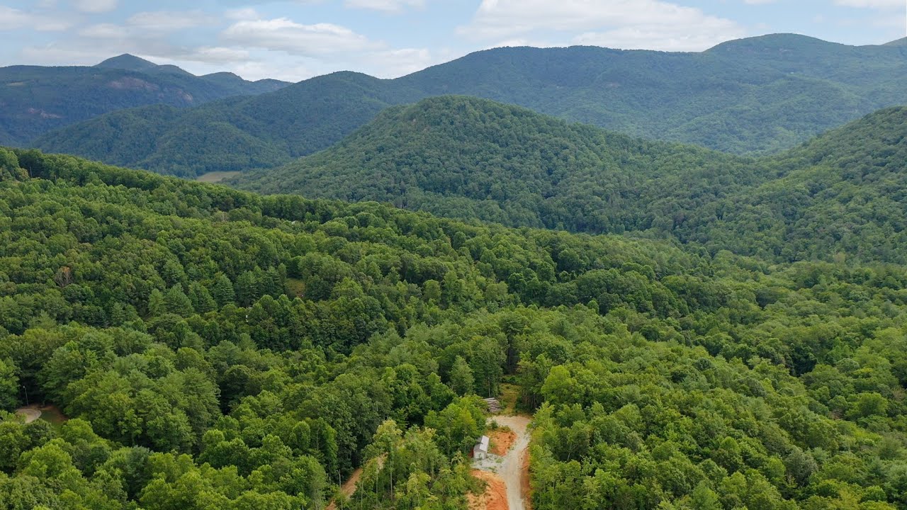 635 Slick Rock Rd., Hendersonville, NC. Home and Land For Sale