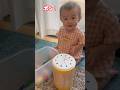 【日常】廃材のおもちゃで遊ぶ赤ちゃん