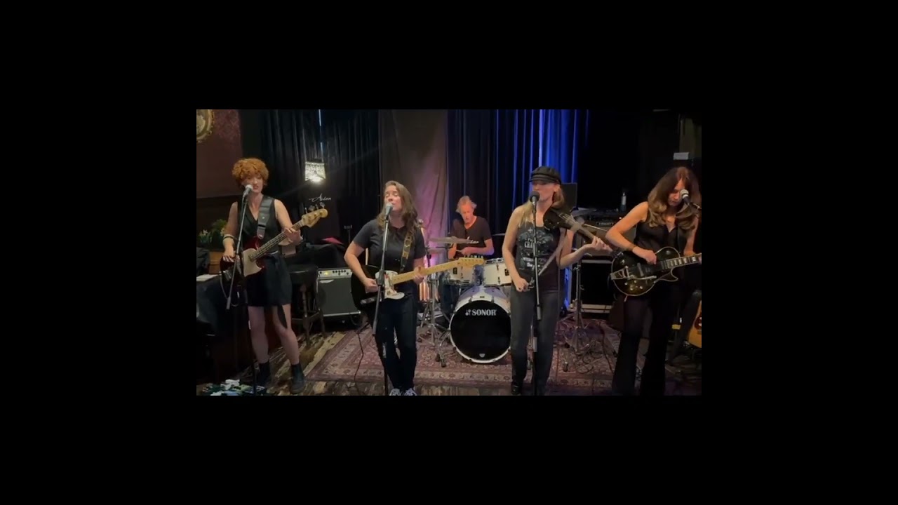 Watch Aesun - Glance @ Café Atlanta #newmusic #music #livemusic #musician on YouTube Watch Aesun - Glance @ Café Atlanta #newmusic #music #livemusic #musician on YouTube