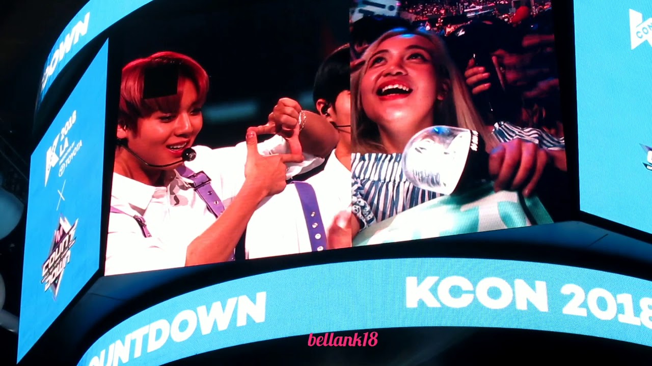 180811 WANNA ONE Peformance Stage Con LA 2018