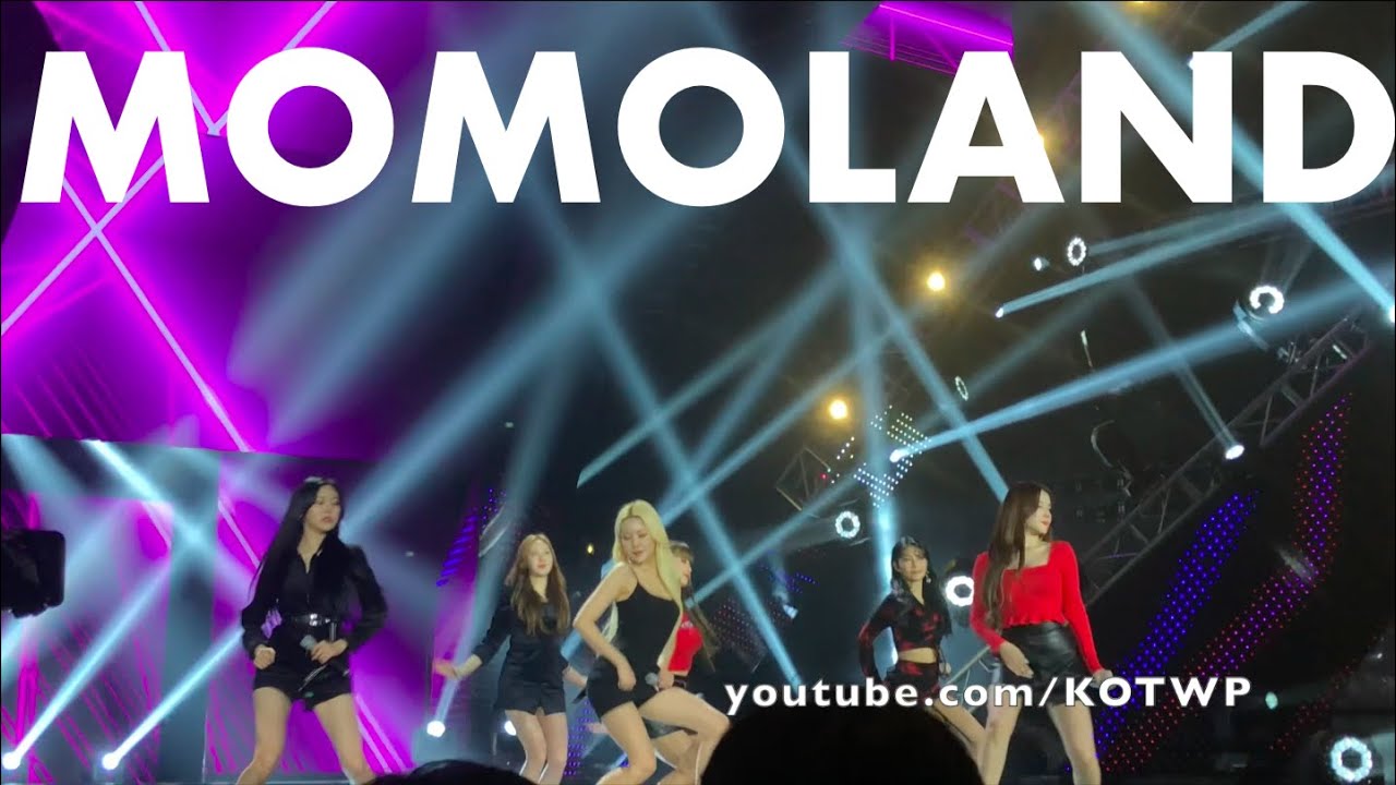 Momoland performs