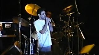 Video thumbnail of "Legião Urbana - Metal Contra As Nuvens (ao vivo)"