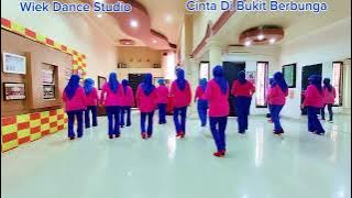 Cinta Di Bukit Berbunga