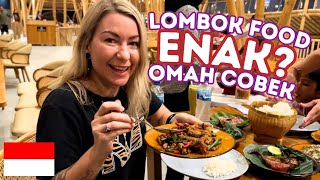 Trying Indonesian Food | Omah Cobek new restaurant Mataram Lombok | Bule mencoba makanan Indonesia