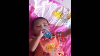 Tasneem Isap Botol Susu Mainan