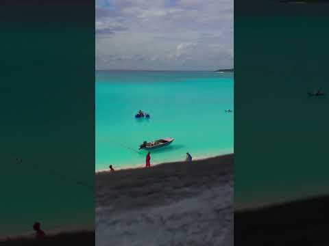 Video: Half Moon Cay na Bahamách