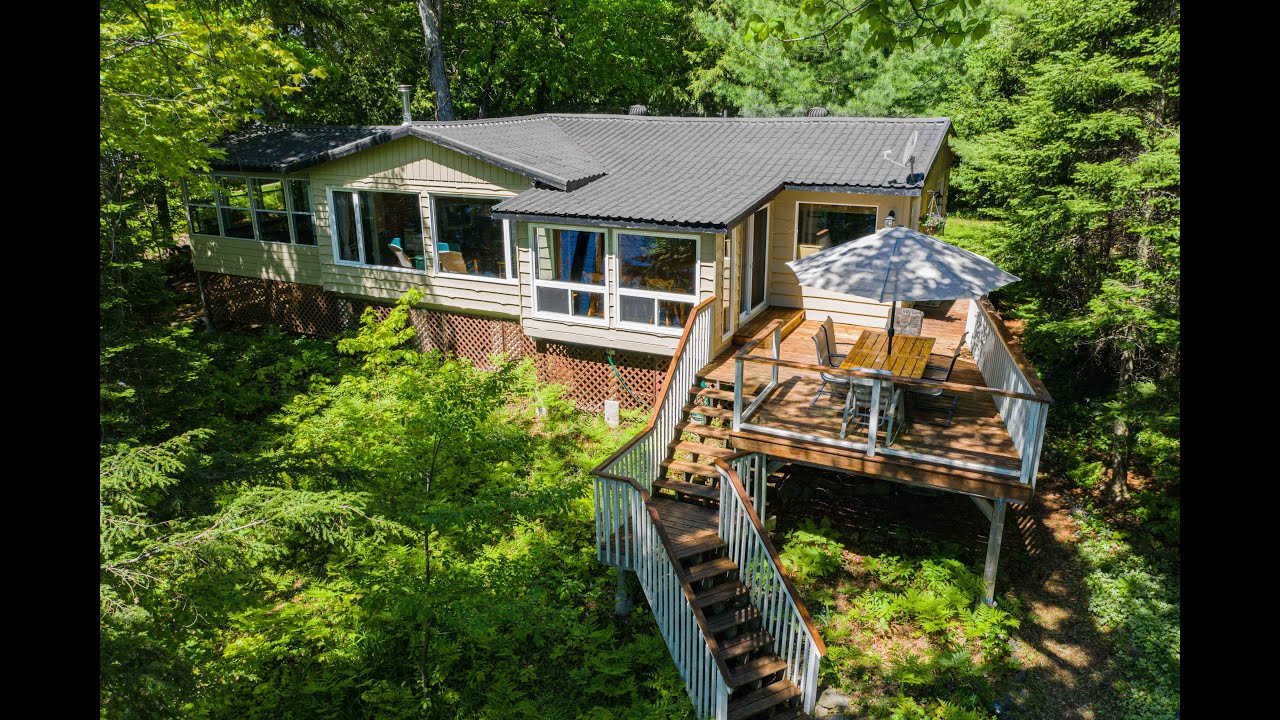 63 Manitou Dr, Lake Manitouwabing, 3 beds, 2 baths, bunkie and deep