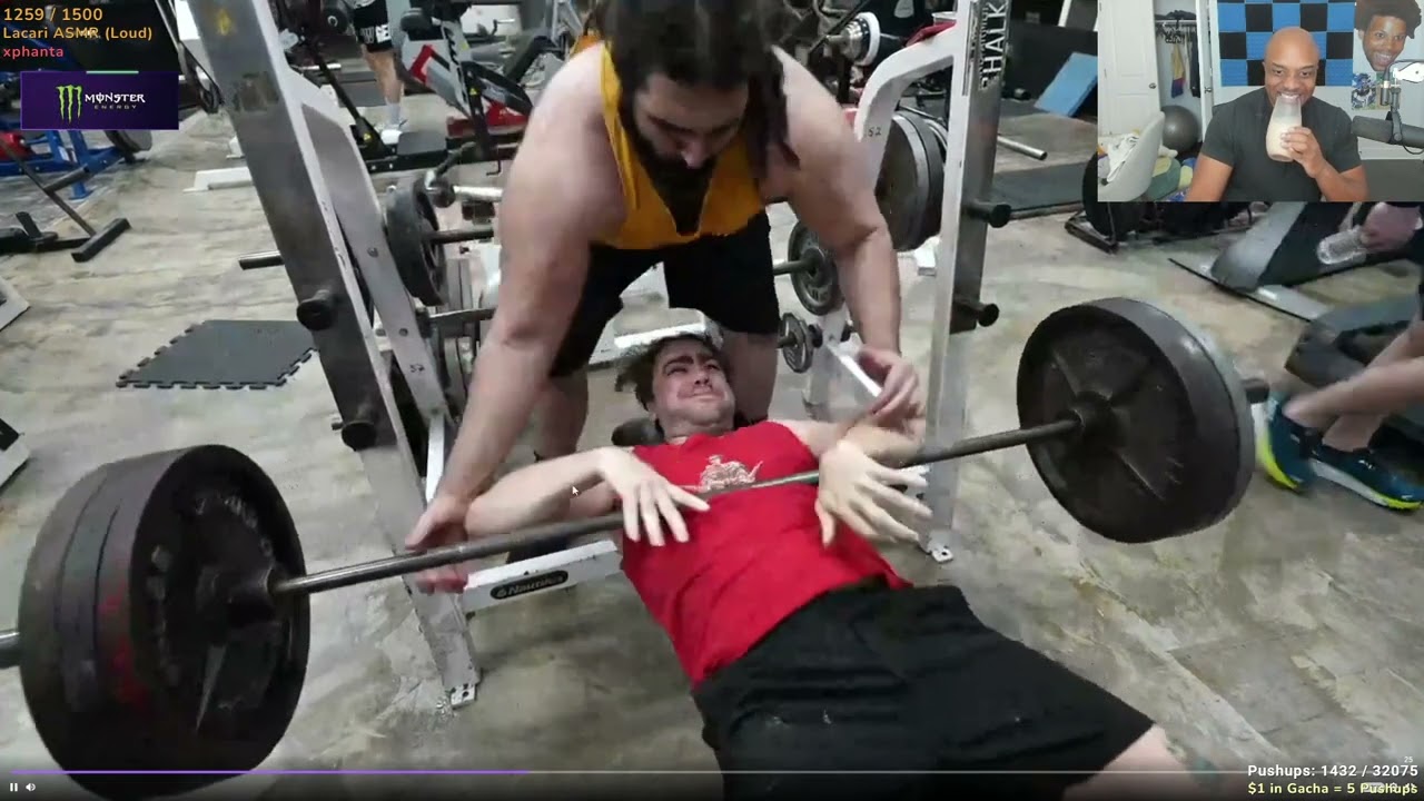 Lacari Reacting To Mizkif Dropping Weight Clip