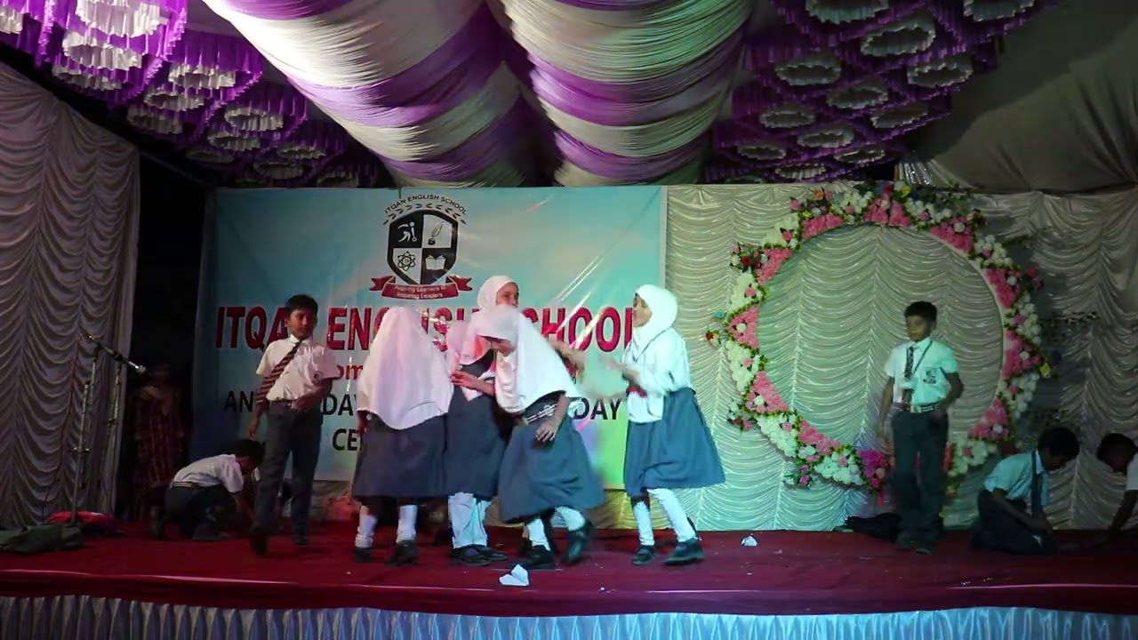 मराठी गीत | Marathi song | Old school days| Annual Function | 