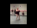 Bailarina 'plus size' domina as redes sociais