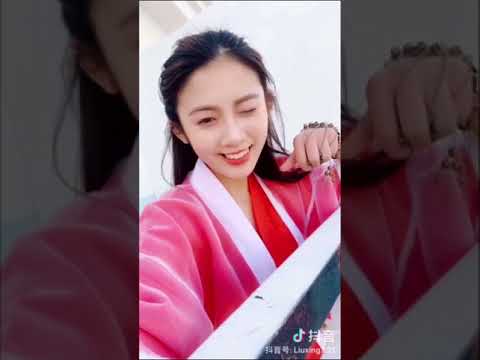 【Tik Tok】【抖音】那些模仿“紫霞仙子”的小姐姐們，哪個演繹的最像呢？.flv