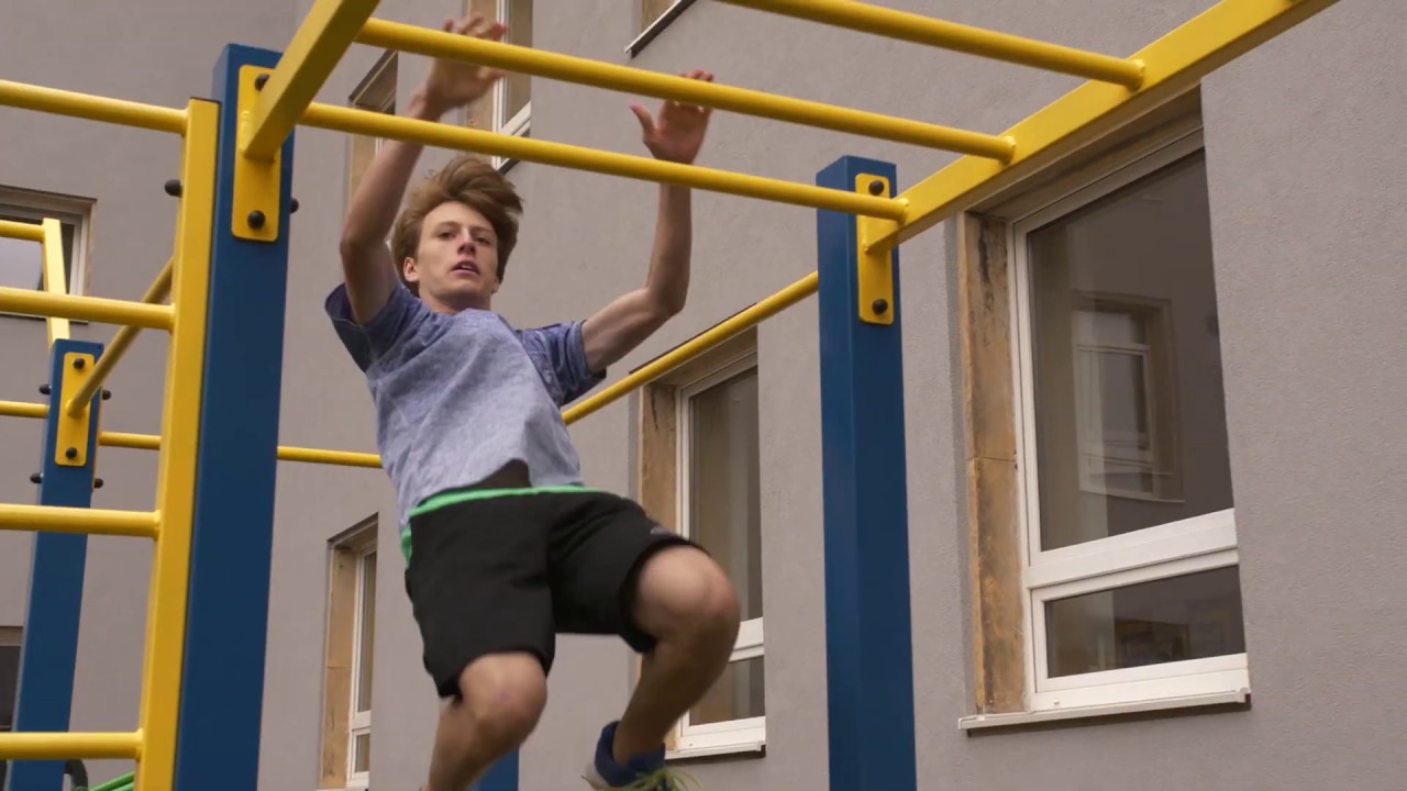 Gymnázium Jána Papánka, Bratislava