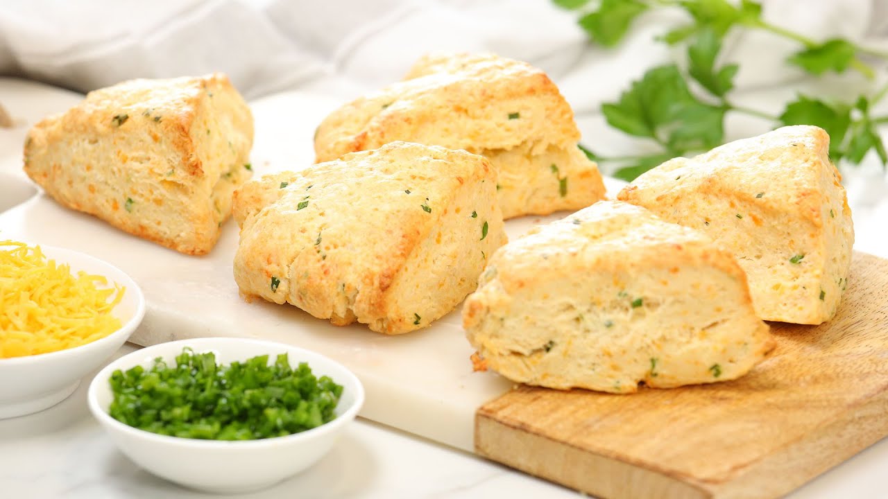 Cheddar Chive Scones | Delicious Fall Comfort Foods | The Domestic Geek