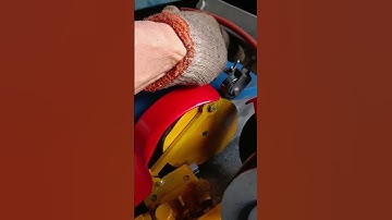 The cutting process of a logging chain- Good tools and machinery make work easy