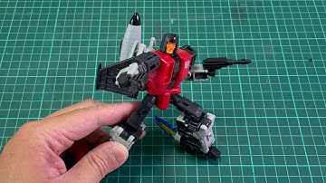 Transformers Age of the Primes Deluxe Class Aerialbot Skydive (Robot mode to Jet mode)
