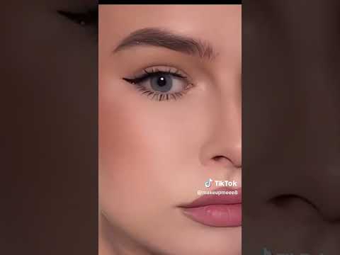 hack of applying eyeliner