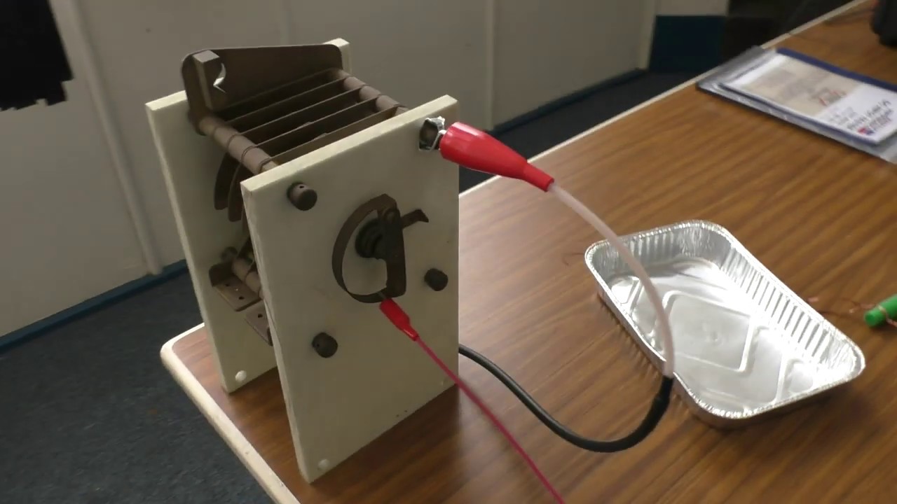 High Voltage Fun At The HARG (Hills Amateur Radio Group)