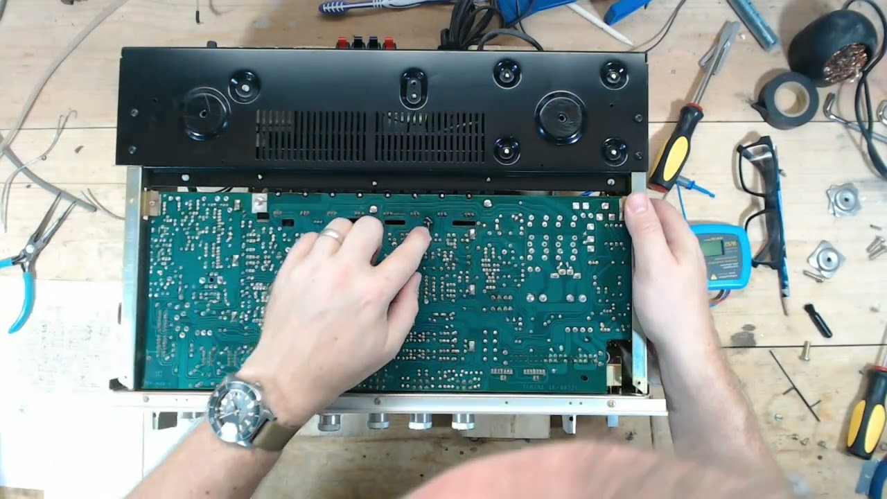 Yamaha CR 450 Stereo Receiver Repair Part 2 Changing lamps, caps, and