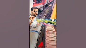 Why life is danger in between 2 Trains ? | #science #education #physics #learning #experiment